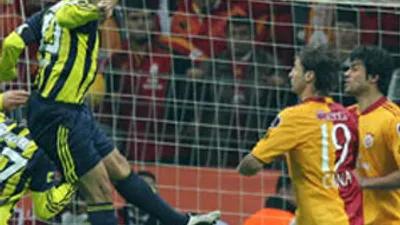 Alex'ten Galatasaray'a cevap !