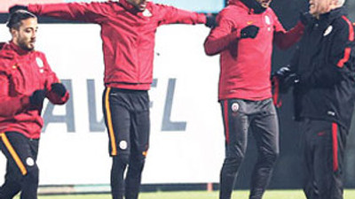 Selçuk ve Hakan yetişiyor