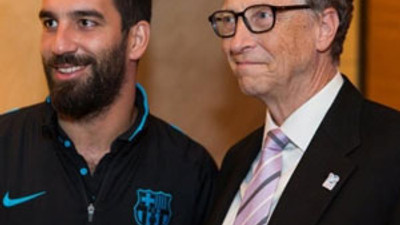 Arda, Bill Gates ile çekilen fotoğrafını paylaştı