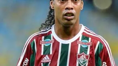 Ronaldinho 2 maç için geri dönüyor