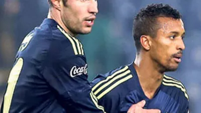 Van Persie şov yaptı ! Bu sezon ilk kez...