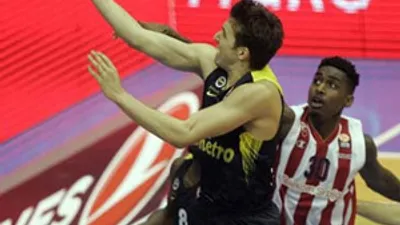 Fenerbahçe Sırbistan'da şov yaptı !