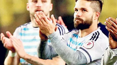 Michal Kadlec göz dolduruyor