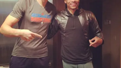 Enes'ten Westbrook’a Türk ziyafeti