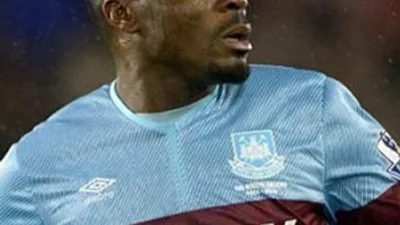Emenike siftah yaptı !