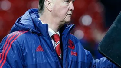 Van Gaal muhabiri tehdit etti !