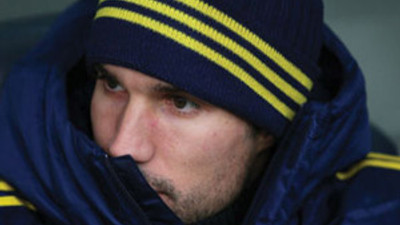 Robin van Persie'nin eşi isyan etti