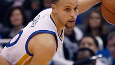 Curry'den bir rekor daha !