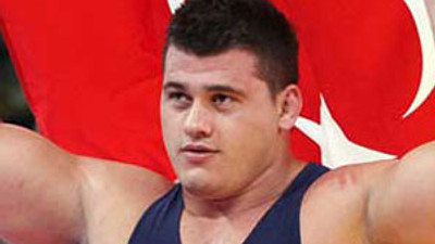 Rıza Kayaalp finale yükseldi
