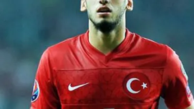 Çalhanoğlu'ndan büyük fedakarlık !