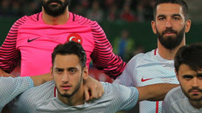 Volkan Babacan'dan 'pembe forma' yanıtı