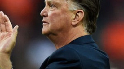 Van Gaal görevini bıraktı !