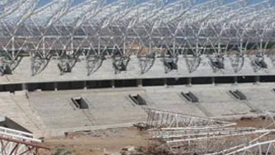 Arena'nın çatısı kapatıldı