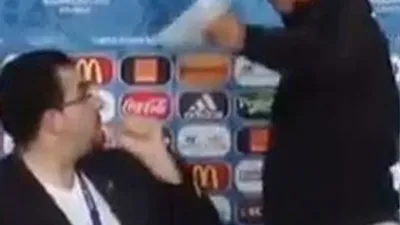Fatih Terim tercümana sinirlendi