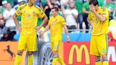 EURO 2016'ya veda eden ilk takım