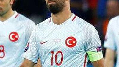 Arda Turan'a ıslık şoku !