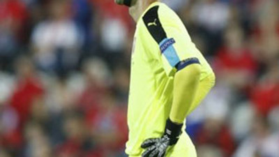 Cech milli takımı bırakıyor !