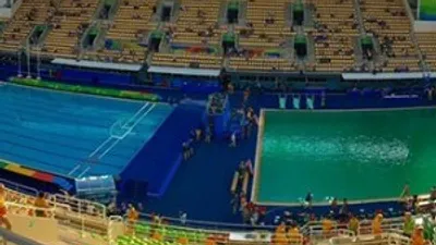 Rio'da havuz problemi !
