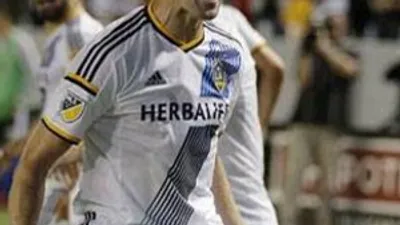 Gerrard'dan De Jong'a mesaj
