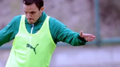 Serdar ve Sane takımdan ayrı çalıştı