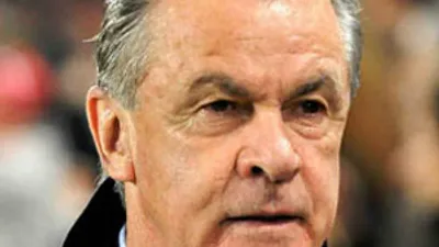 Hitzfeld'in gözü Gökhan İnler'de