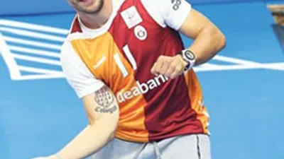 Lukas Podolski şov yaptı