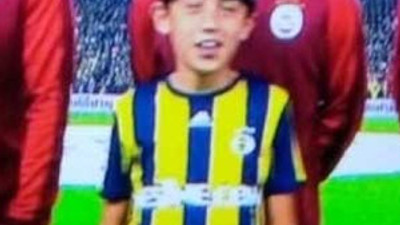 Seremonideki çocuklardan '6-0' göndermesi