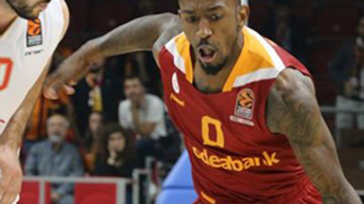 Galatasaray Smith’in kontratının feshini istedi