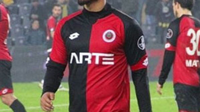 Fenerbahçe'nin yeni 10 numarası İrfan Can Kahveci
