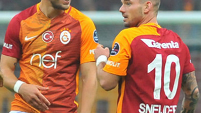 Sneijder ve Podolski gidiyor