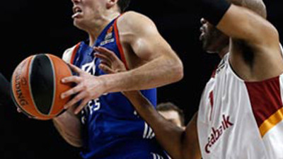 Türk derbisi Anadolu Efes'in