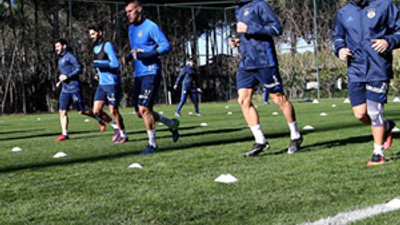 Fenerbahçe idmanında şoke eden gerçek !