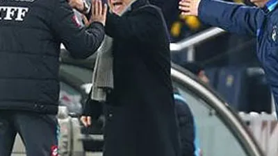 Dick Advocaat çılgına döndü !