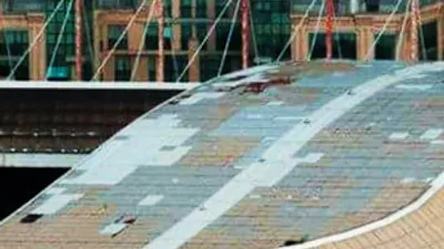 Stadyumun çatısı çöktü, o maç iptal edildi !