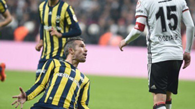 Persie’den olay gol sevinci