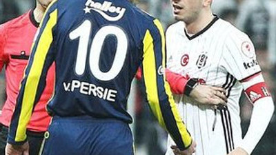 Oğuzhan Van Persie'yi sildi