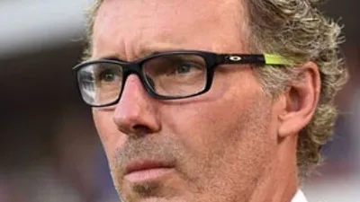 Barcelona'dan Laurent Blanc atağı