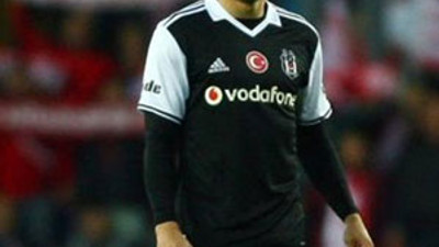 Beşiktaş'ta sakatlık depremi ! Adriano...