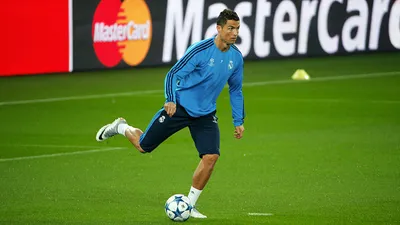 Ronaldo'dan idmanda klas çalım