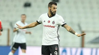 Beşiktaş'ta deprem ! Gönderiliyor...