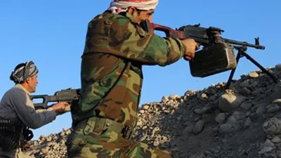 Irak güçleri Peşmerge'ye saldıraya geçti