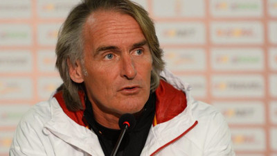 Riekerink iş ilanı verdi !