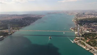 Boğazın rengi turkuaza döndü