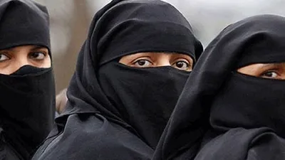Avusturya'da burkalı genç kıza taciz