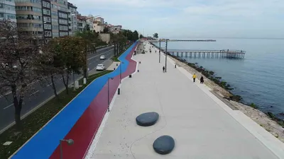 Belediye başkanına bordo-mavi tepkisi