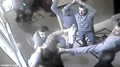 Muhtar ve 3 azasına feci dayak