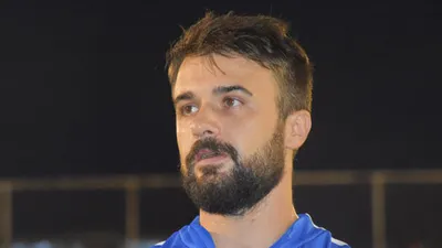 Onur Kıvrak maçlara iğneyle çıkıyor !
