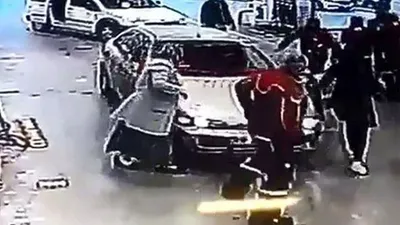 Saldırıya uğrayan gazinin arabası tamir edildi