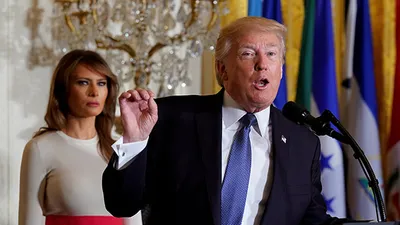 Trump'tan İslam karşıtı paylaşımlar !
