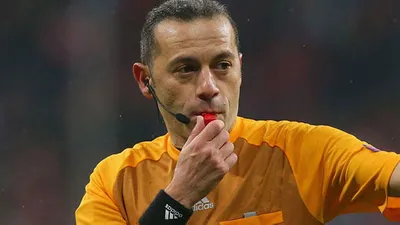 Cüneyt Çakır'ın kararı Beşiktaş'ı vurdu !